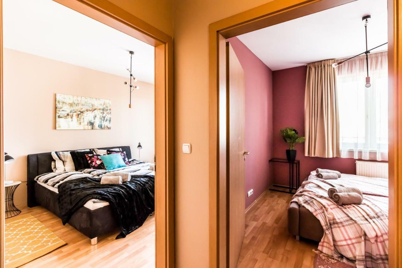 Apartamento Akacfa Rooftop 2 *