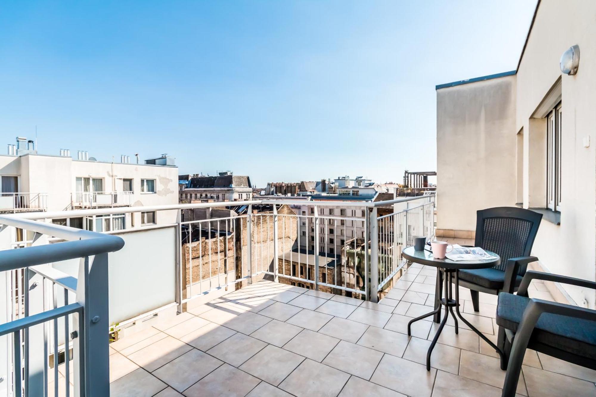 Apartamento Akacfa Rooftop 2 *